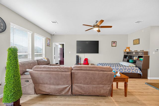 1916 Acklen Run Drive, Rosharon, TX 77583