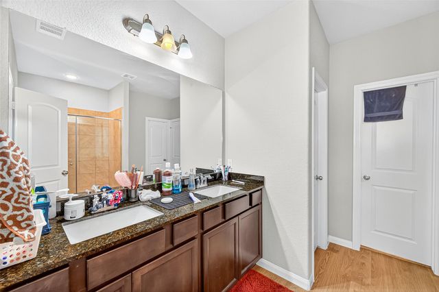 1916 Acklen Run Drive, Rosharon, TX 77583