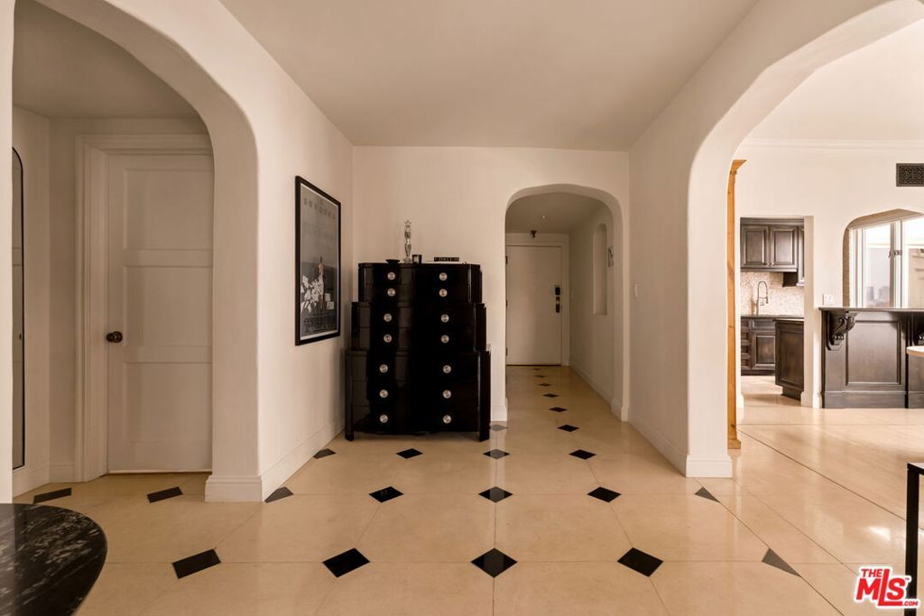 1424 N Crescent Heights Boulevard 50, Los Angeles, CA 90046 — photo 3