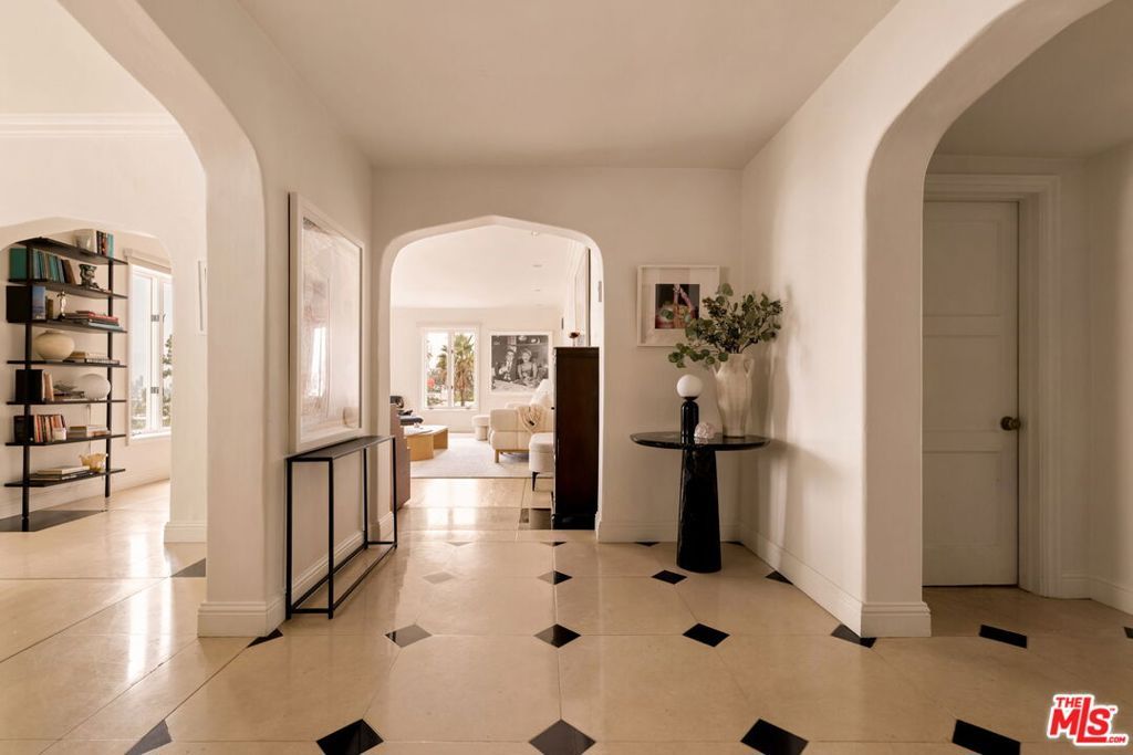 1424 N Crescent Heights Boulevard 50, Los Angeles, CA 90046 — photo 4