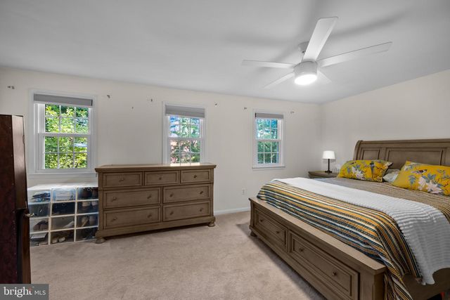 1430 DEERFIELD LN, Woodbridge, VA 22191
