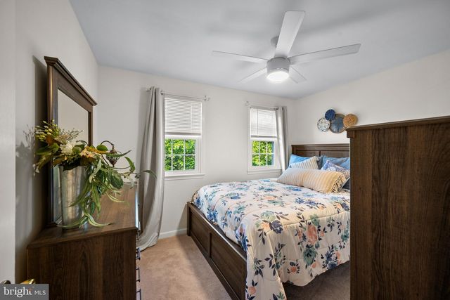 1430 DEERFIELD LN, Woodbridge, VA 22191