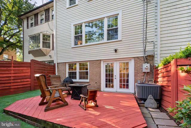 1430 DEERFIELD LN, Woodbridge, VA 22191