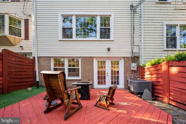 1430 DEERFIELD LN, Woodbridge, VA 22191