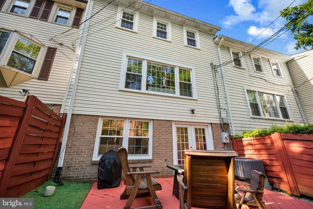 1430 DEERFIELD LN, Woodbridge, VA 22191