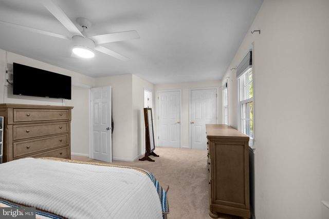 1430 DEERFIELD LN, Woodbridge, VA 22191
