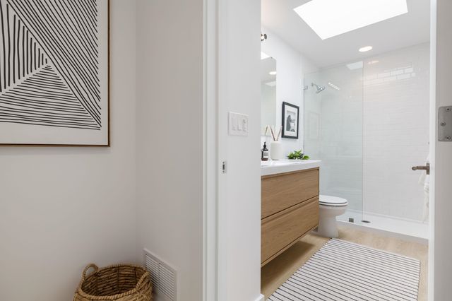 1233 Hampel St., Oakland, CA 94602