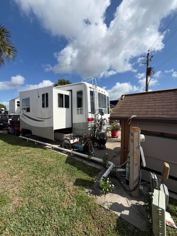 5240 SE 67th Avenue SE, Okeechobee, FL 34974