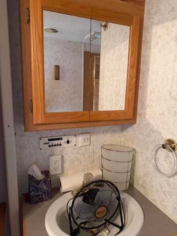 5240 SE 67th Avenue SE, Okeechobee, FL 34974