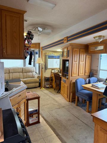 5240 SE 67th Avenue SE, Okeechobee, FL 34974