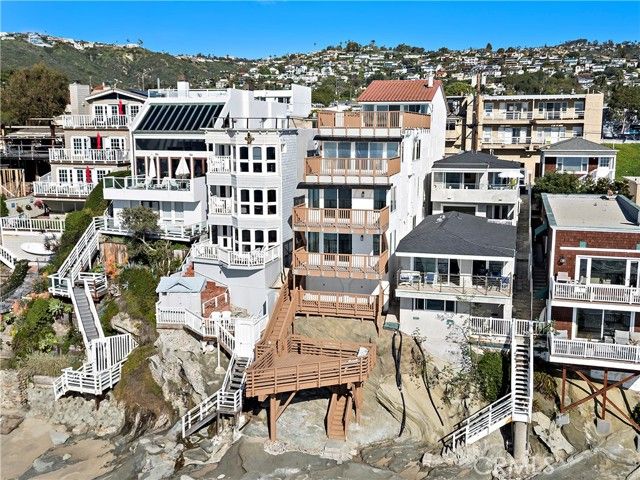 1045 Gaviota Drive B, Laguna Beach, CA 92651