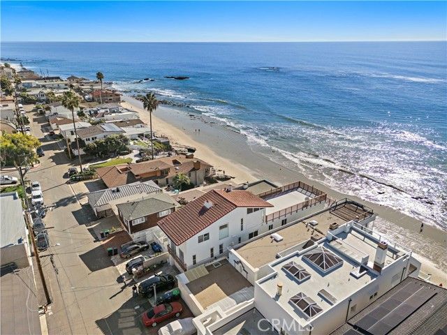 1045 Gaviota Drive B, Laguna Beach, CA 92651