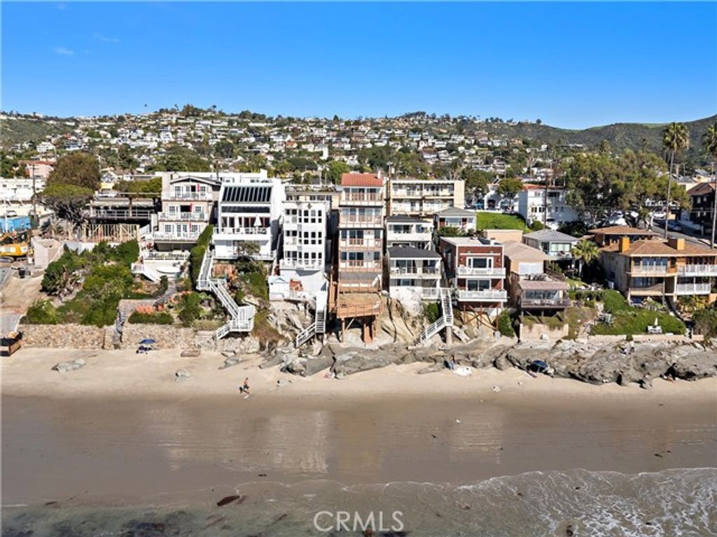 1045 Gaviota Drive B, Laguna Beach, CA 92651