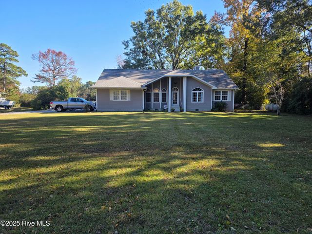 133 Cummins Creek Road, Beaufort, NC 28516