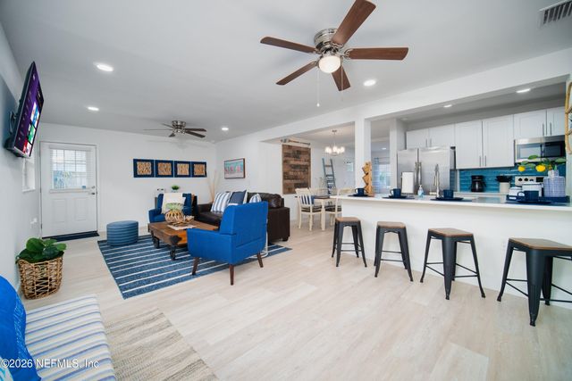 1338 PINEWOOD Road, Jacksonville Beach, FL 32250