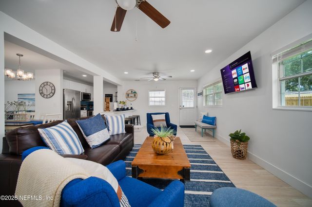 1338 PINEWOOD Road, Jacksonville Beach, FL 32250