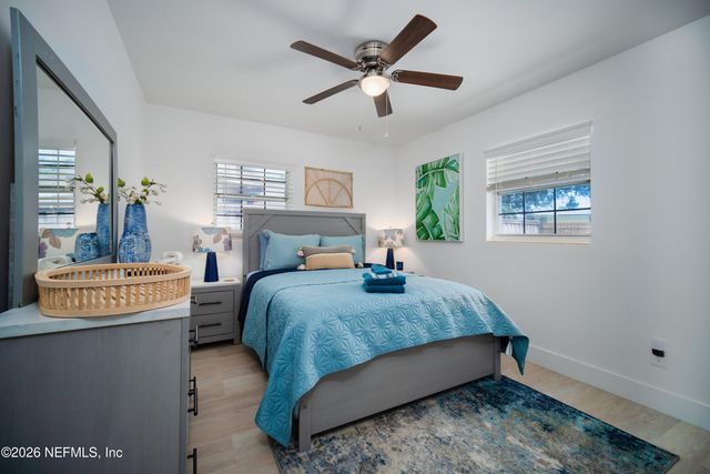 1338 PINEWOOD Road, Jacksonville Beach, FL 32250