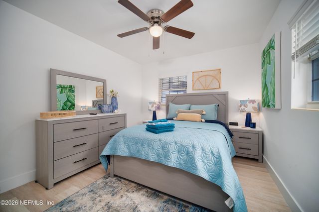 1338 PINEWOOD Road, Jacksonville Beach, FL 32250