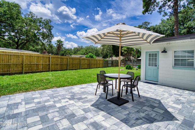 1338 PINEWOOD Road, Jacksonville Beach, FL 32250