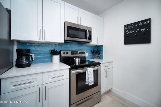 1338 PINEWOOD Road, Jacksonville Beach, FL 32250