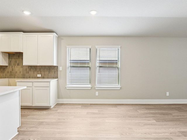 704 Timbo DR, Jarrell, TX 76537