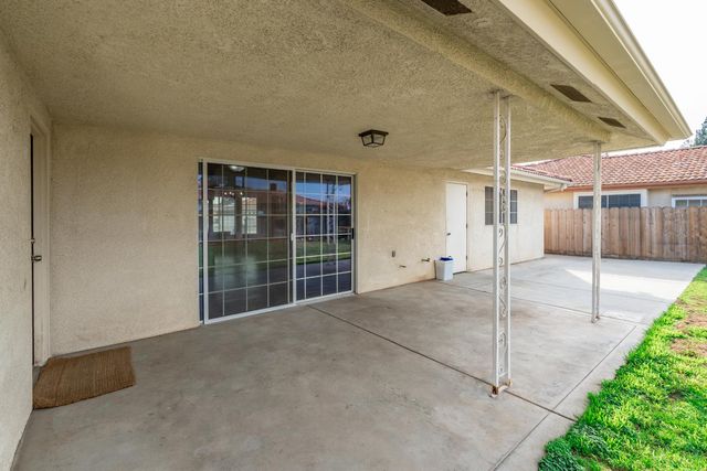 2377 Frederick Way, Madera, CA 93637