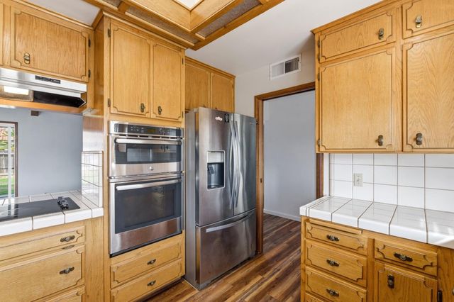 2377 Frederick Way, Madera, CA 93637