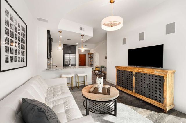 301 Demonbreun St Unit 920, Nashville, TN 37201