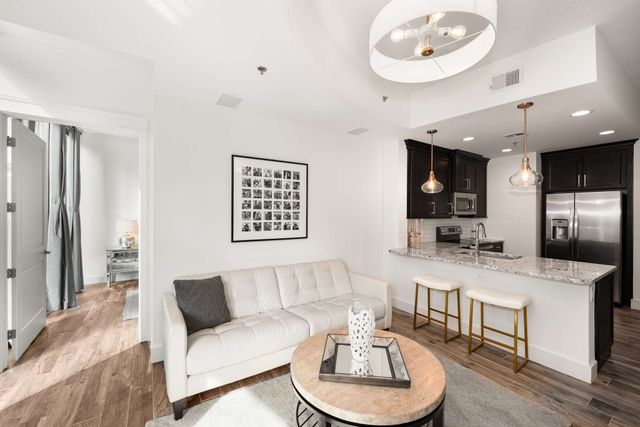 301 Demonbreun St Unit 920, Nashville, TN 37201