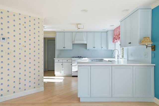 77 Tussock Brook Rd 77, Duxbury, MA 02332