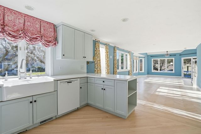 77 Tussock Brook Rd 77, Duxbury, MA 02332