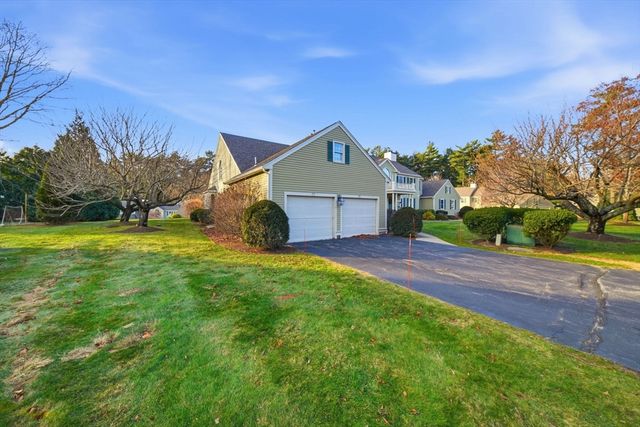 77 Tussock Brook Rd 77, Duxbury, MA 02332