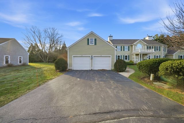 77 Tussock Brook Rd 77, Duxbury, MA 02332