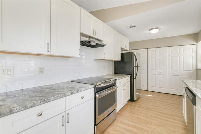 516 SW Buswell Avenue, Port St. Lucie, Port St Lucie, FL 34983