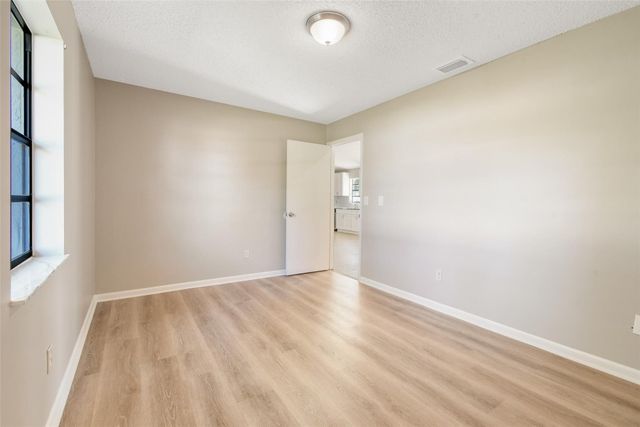 516 SW Buswell Avenue, Port St. Lucie, Port St Lucie, FL 34983