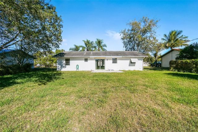 516 SW Buswell Avenue, Port St. Lucie, Port St Lucie, FL 34983