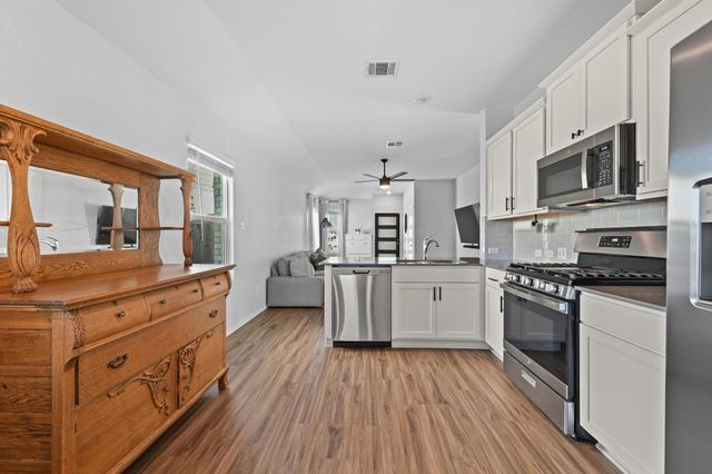 103 Canley LOOP, Hutto, TX 78634