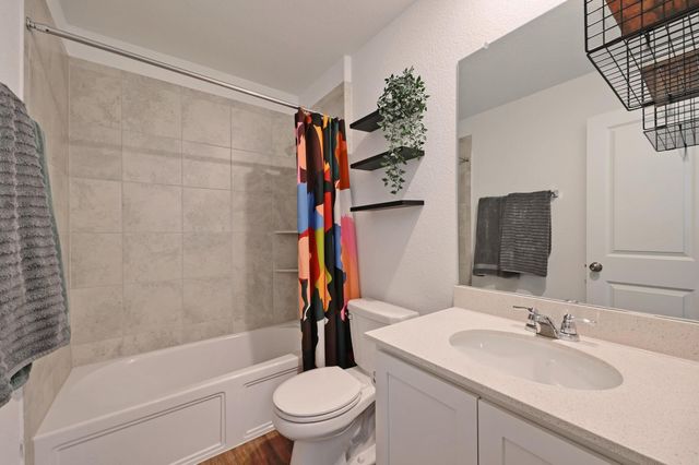 103 Canley LOOP, Hutto, TX 78634