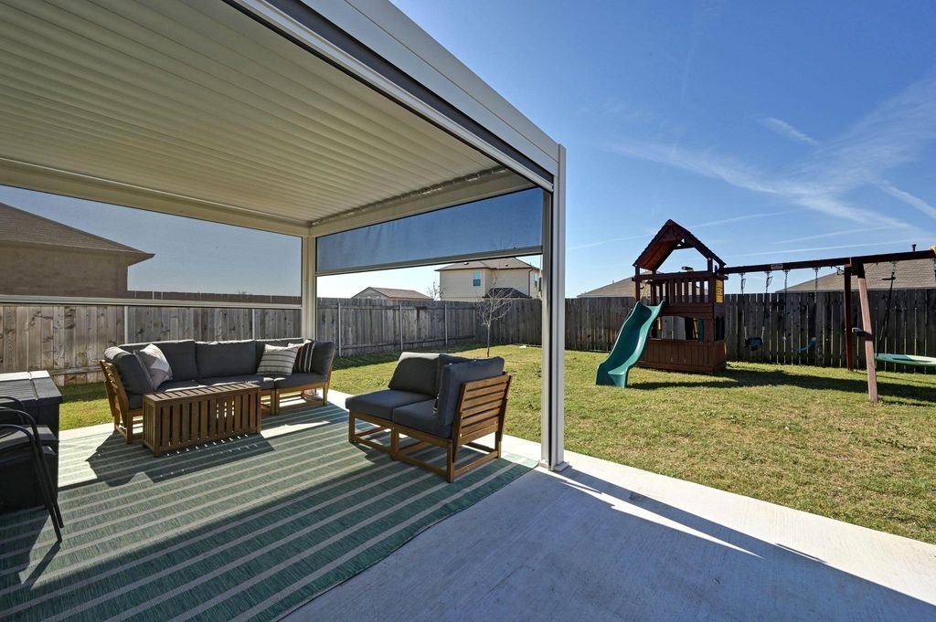 103 Canley LOOP, Hutto, TX 78634