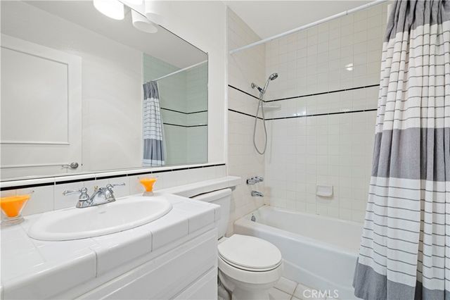 15614 Crestview Lane 63, Granada Hills, CA 91344