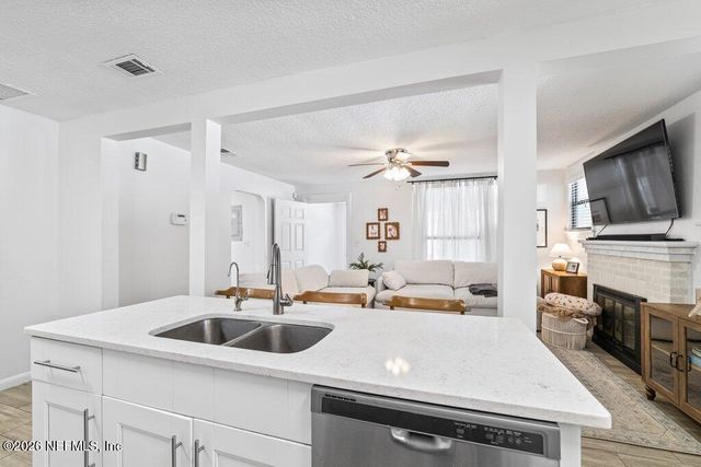 4145 SPRINGWOOD Road, Jacksonville, FL 32207