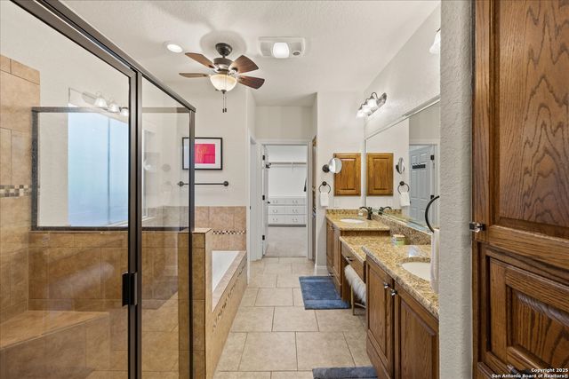 47 Horseshoe Cyn, San Antonio, TX 78258