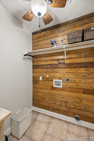 47 Horseshoe Cyn, San Antonio, TX 78258