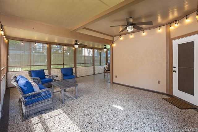 47 Horseshoe Cyn, San Antonio, TX 78258