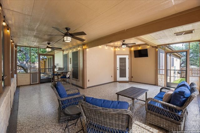 47 Horseshoe Cyn, San Antonio, TX 78258