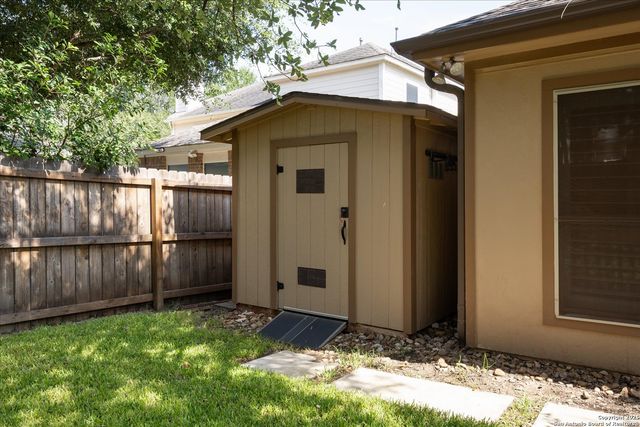47 Horseshoe Cyn, San Antonio, TX 78258