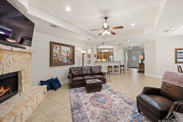 47 Horseshoe Cyn, San Antonio, TX 78258