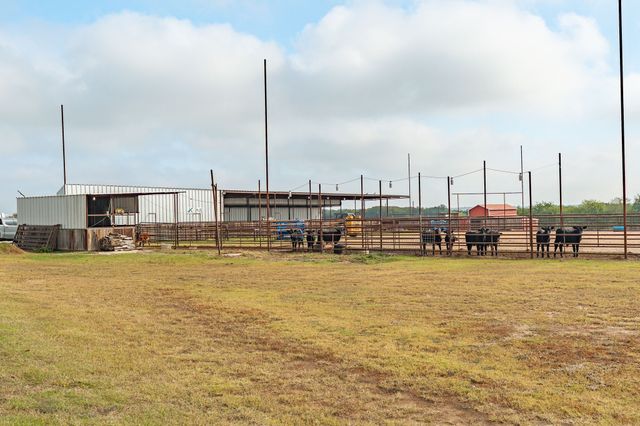 12194 Gholson Road, Waco, TX 76705