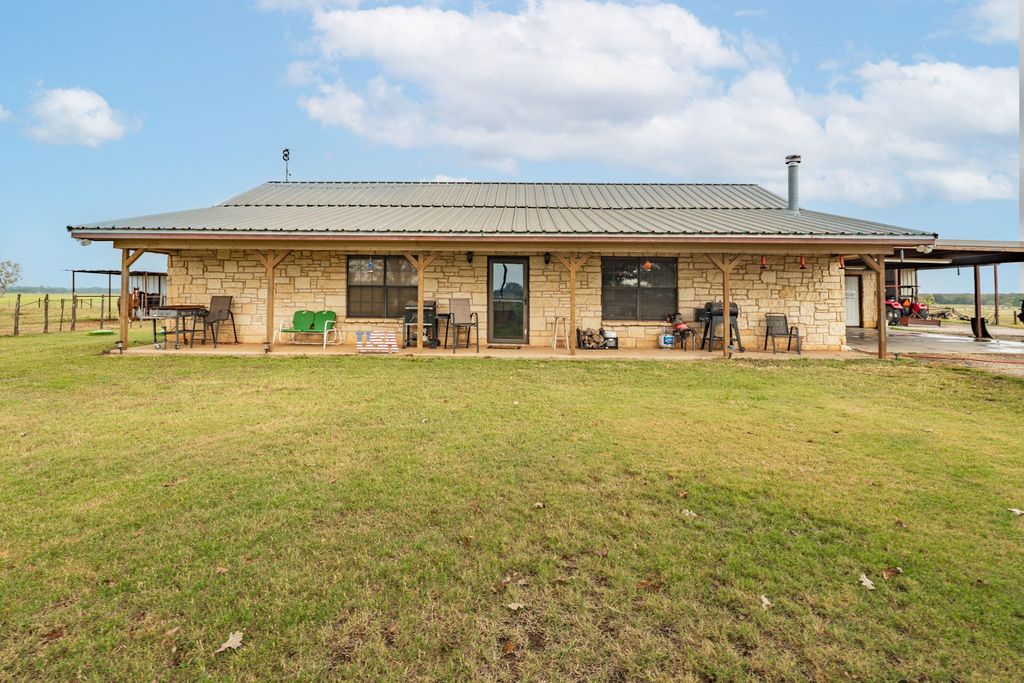 12194 Gholson Road, Waco, TX 76705