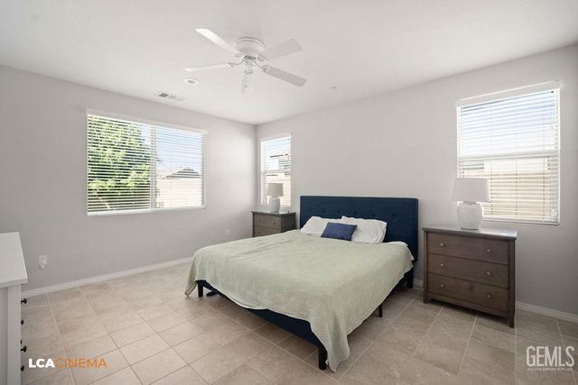 11511 Renaissance Court, Bakersfield, CA 93311